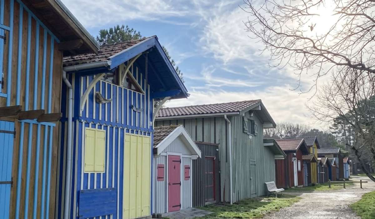 Biganos et ses cabanes rayées