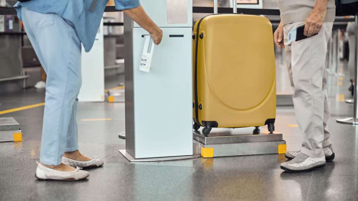 Surpoids valise en avion