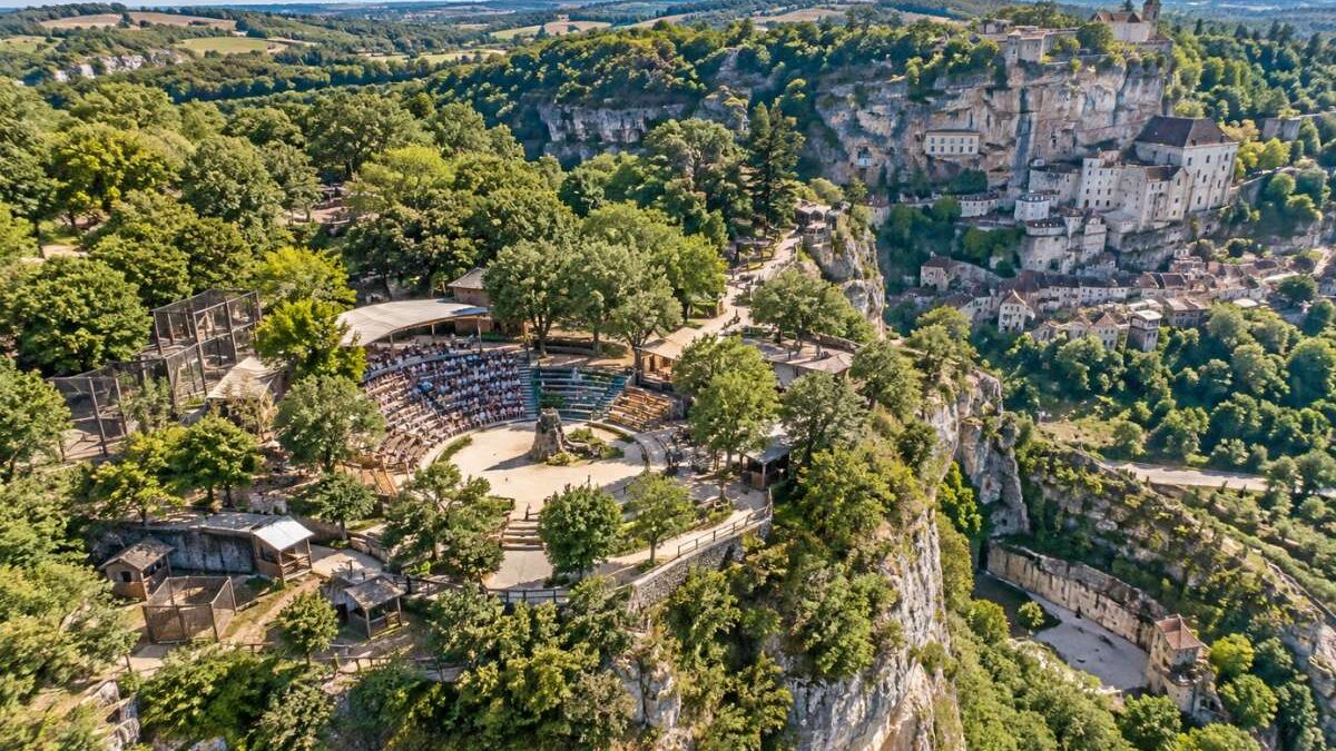 Combien de temps faut-il pour visiter le Rocher des Aigles ?